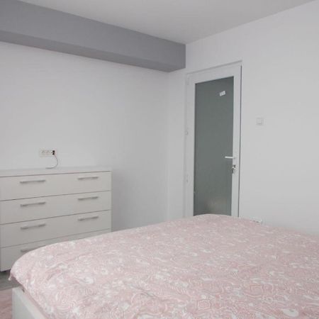 Apartament Tanya Тирговіште Екстер'єр фото