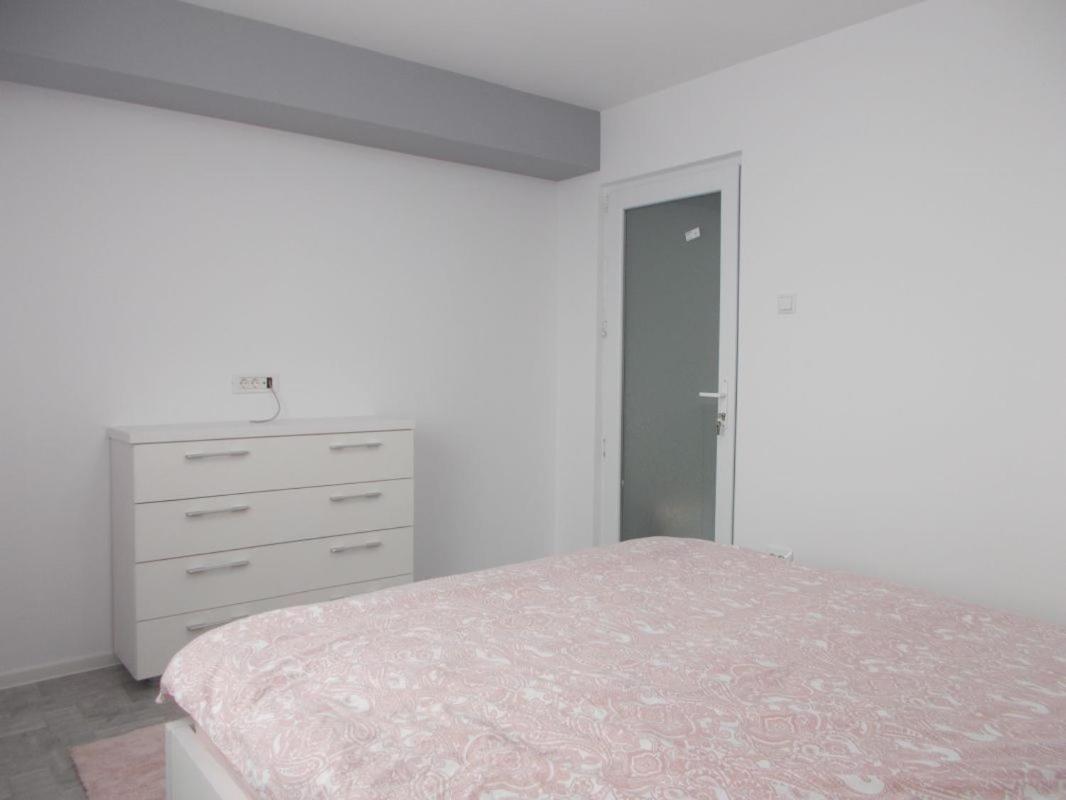 Apartament Tanya Тирговіште Екстер'єр фото